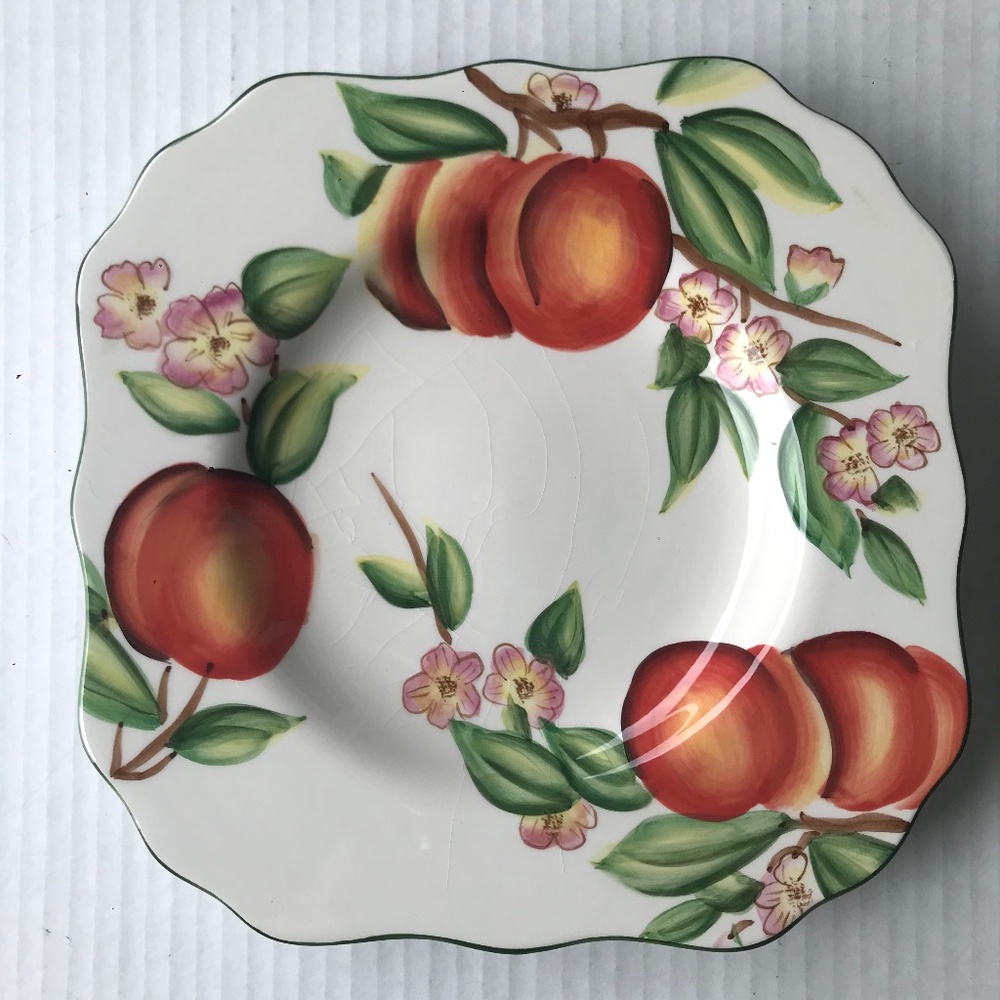 Set Of 2 Harry And David Scalloped Square Dessert/Salad Plates 8”